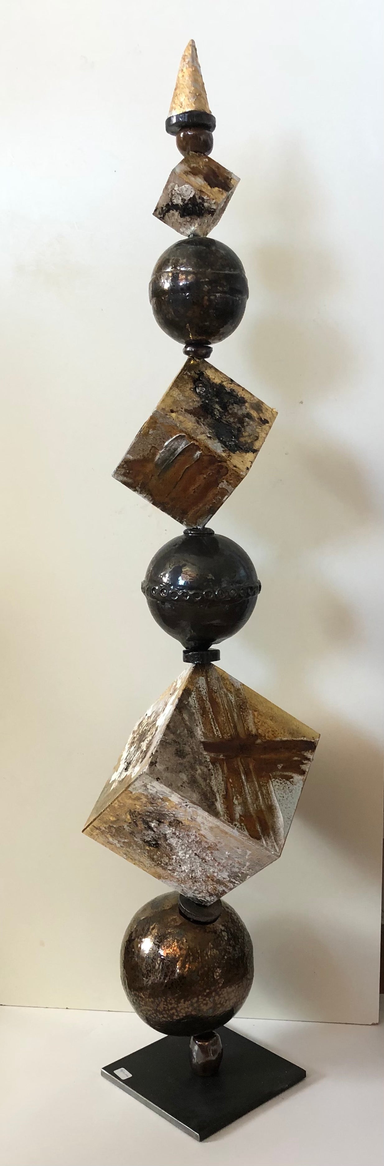 African Spinele Art Loft